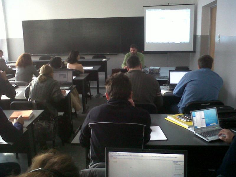 Curs de Calificare Agent Imobiliar, Seria 3. Organizat de CECA & UNAI, noiembrie 2012. (Click pe Poza)