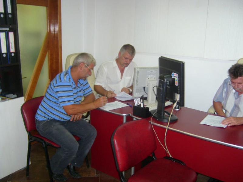 Examen curs “Administrator Imobile”, Bacau, aprilie 2010 (Click pe Poza)