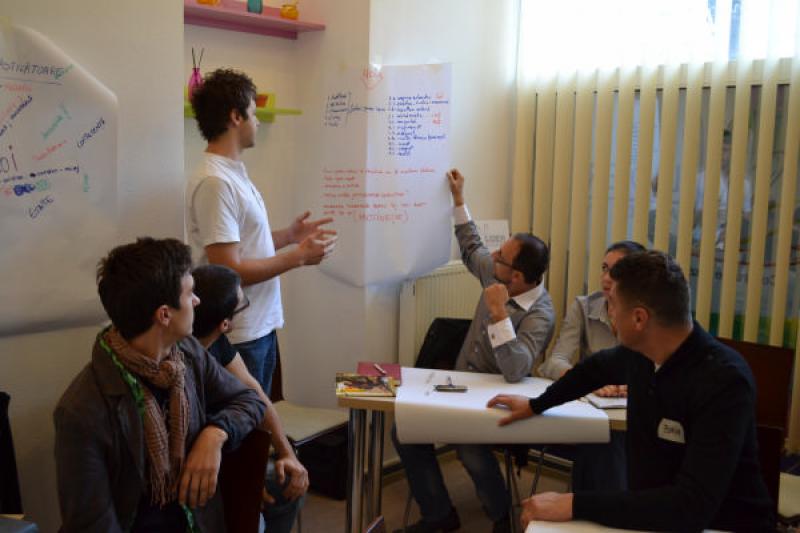 Training Lider Academy . Managementul timpului si organizare, Bacau, ianuarie 2013. (Click pe Poza)